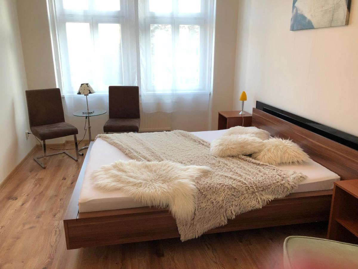 Apartmany Galeta Karlovy Vary Exterior foto