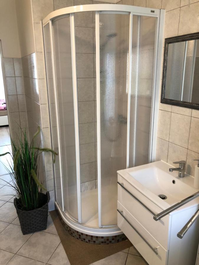 Apartmany Galeta Karlovy Vary Exterior foto
