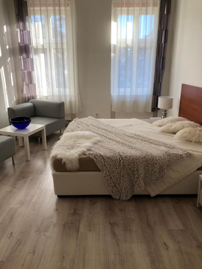 Apartmany Galeta Karlovy Vary Exterior foto